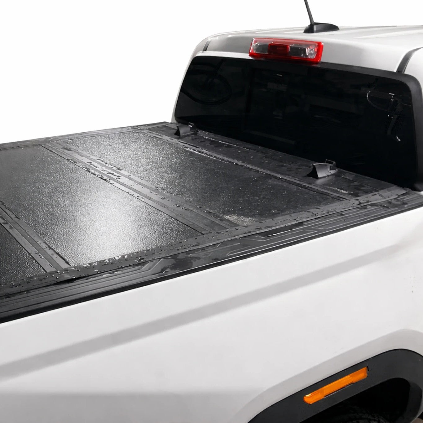 GMC Canyon Tonneau Covers
