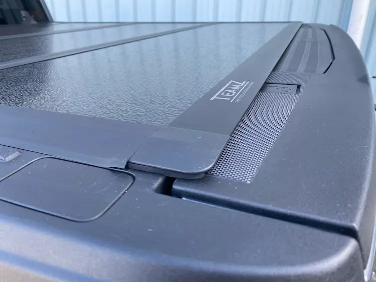 Teaz hard tonneau cover rear left detail 