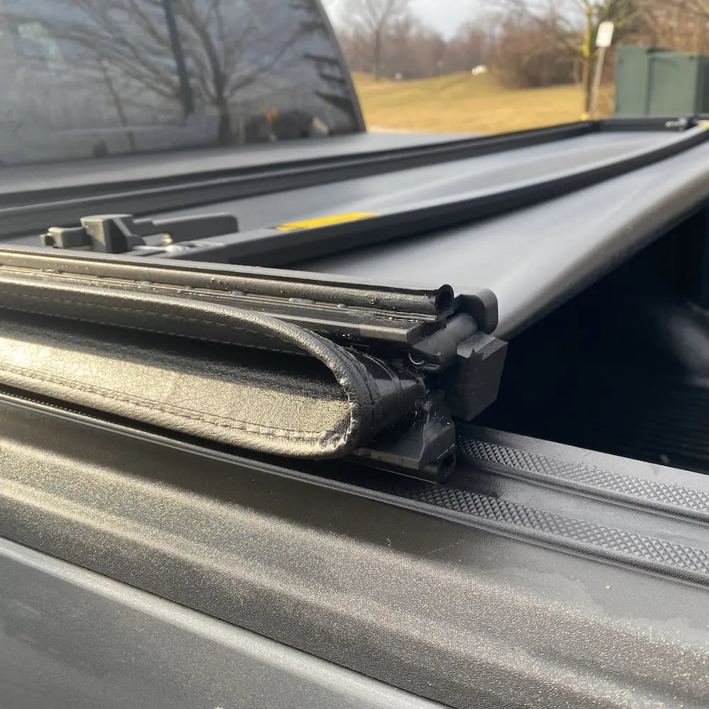 Teamz soft tonneau cover hinge detail